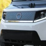 beemobs bee1 in het wit close up van de bumper