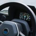 stuur en display van de beemobs bee1 close up afgebeeld