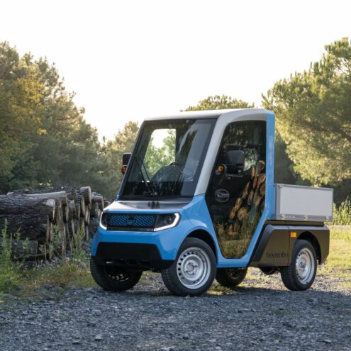 beemobs bee1 cargo in het blauw in de natuur zijaanzicht puramobi