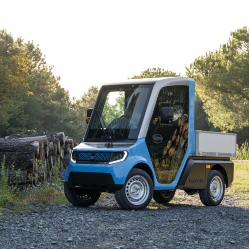 beemobs bee1 cargo in het blauw in de natuur zijaanzicht puramobi