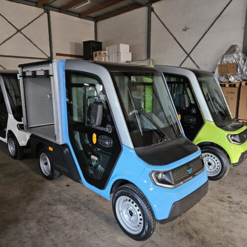 Beemobs opslag 2 voertuigen naast elkaar ander aanzicht alles voor de klant puramobi