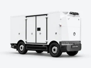 Witte Zelostech Z5 RoboVan met laadruimte, schuin van voren gezien